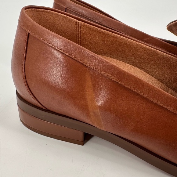 Vionic Mizelle Brown Chain Leather Loafers Women’s Size 8 FLAW - Picture 5 of 7